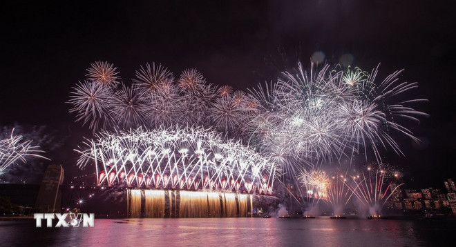 Top 10 thành phố có màn pháo hoa Giao thừa ngoạn mục nhất thế giới- Ảnh 3.