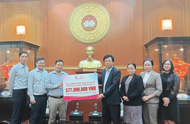 2,5 tỷ đồng từ Liên hiệp các tổ chức người Việt Nam tại LB Nga hỗ trợ đồng bào khắc phục thiệt hại do bão, lũ- Ảnh 5.