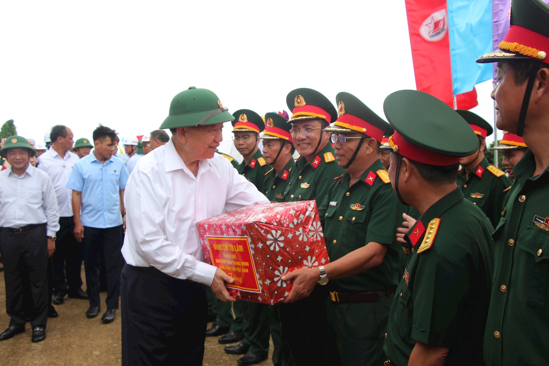 Phát huy trí tuệ và bản lĩnh Việt Nam vững bước tiến mạnh trong kỷ nguyên phát triển mới- Ảnh 8.