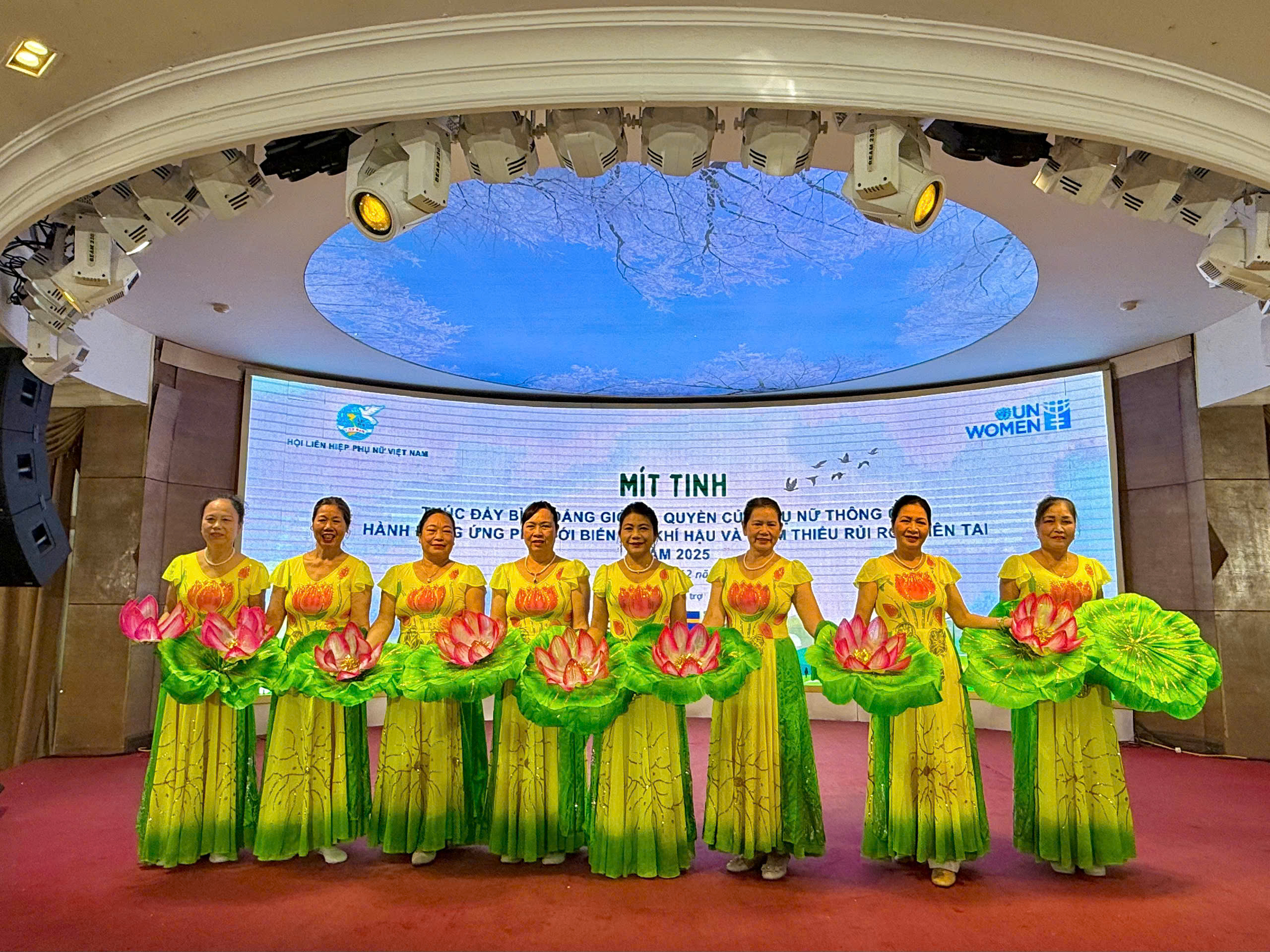 Thúc đẩy bình đẳng giới và quyền của phụ nữ thông qua hành động ứng phó với biến đổi khí hậu - Ảnh 5. Thúc đẩy bình đẳng giới và quyền của phụ nữ thông qua hành động ứng phó với biến đổi khí hậu - Ảnh 5.