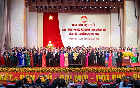 Phó Chủ tịch Hoàng Công Thủy dự Đại hội đại biểu MTTQ Việt Nam tỉnh Khánh Hòa lần thứ I, nhiệm kỳ 2025-2030- Ảnh 9.