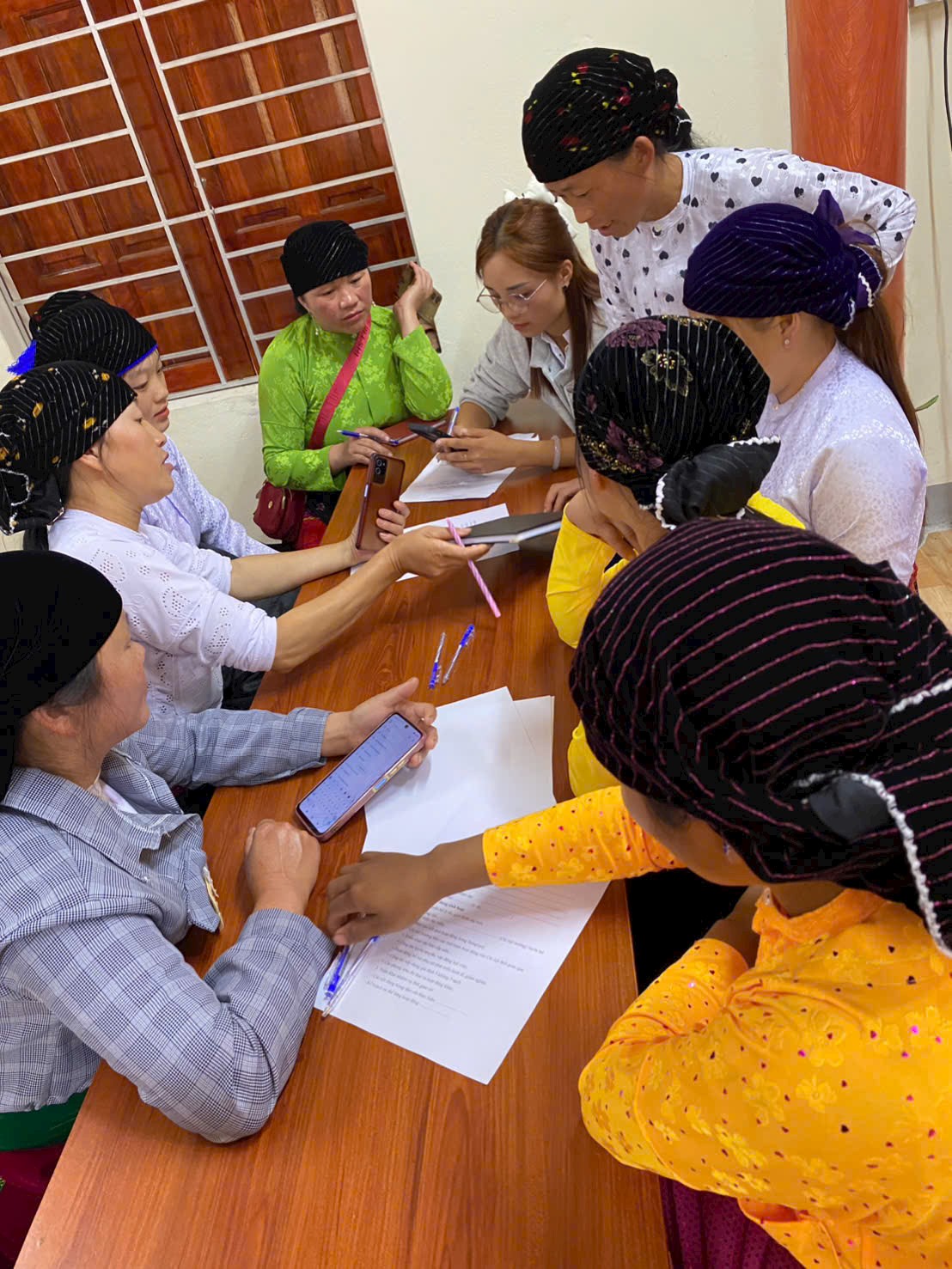 Giảm nghèo thông tin, mở ra hành trình tự chủ kinh tế cho phụ nữ- Ảnh 4. Giảm nghèo thông tin, mở ra hành trình tự chủ kinh tế cho phụ nữ- Ảnh 4.