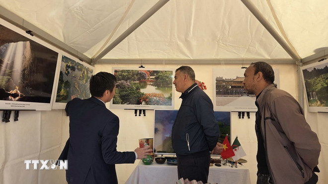 Du lịch Việt Nam gây ấn tượng tại Lễ hội Sa mạc Sahara Quốc tế- Ảnh 1.