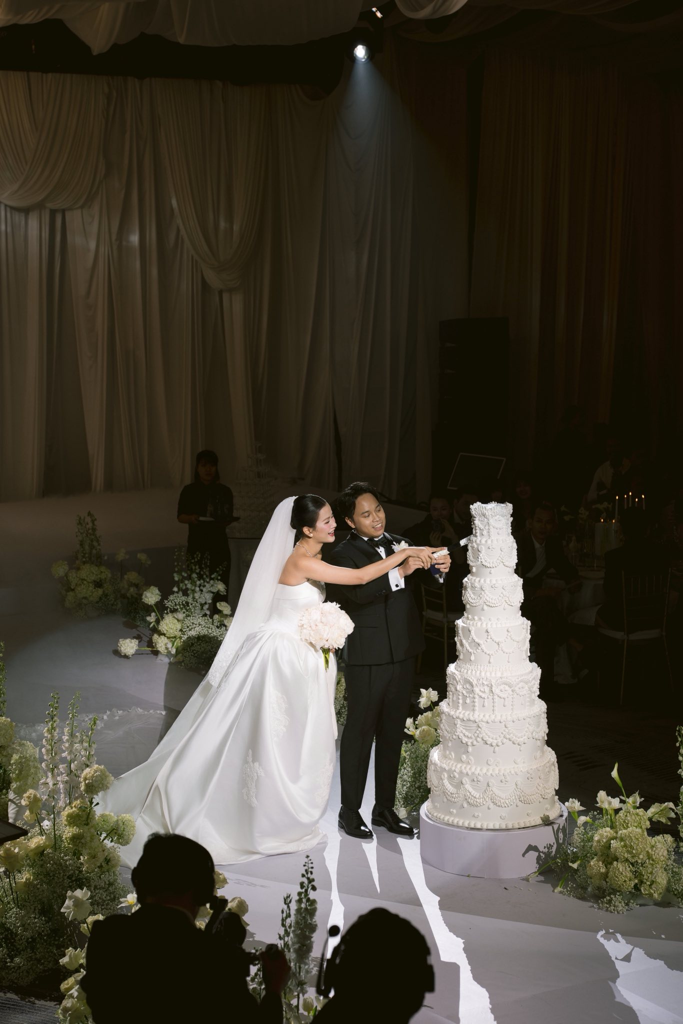 Á hậu Hương Ly viết tâm thư sau đám cưới, tiết lộ tính cách của chồng- Ảnh 2. Á hậu Hương Ly viết tâm thư sau đám cưới, tiết lộ tính cách của chồng- Ảnh 2.