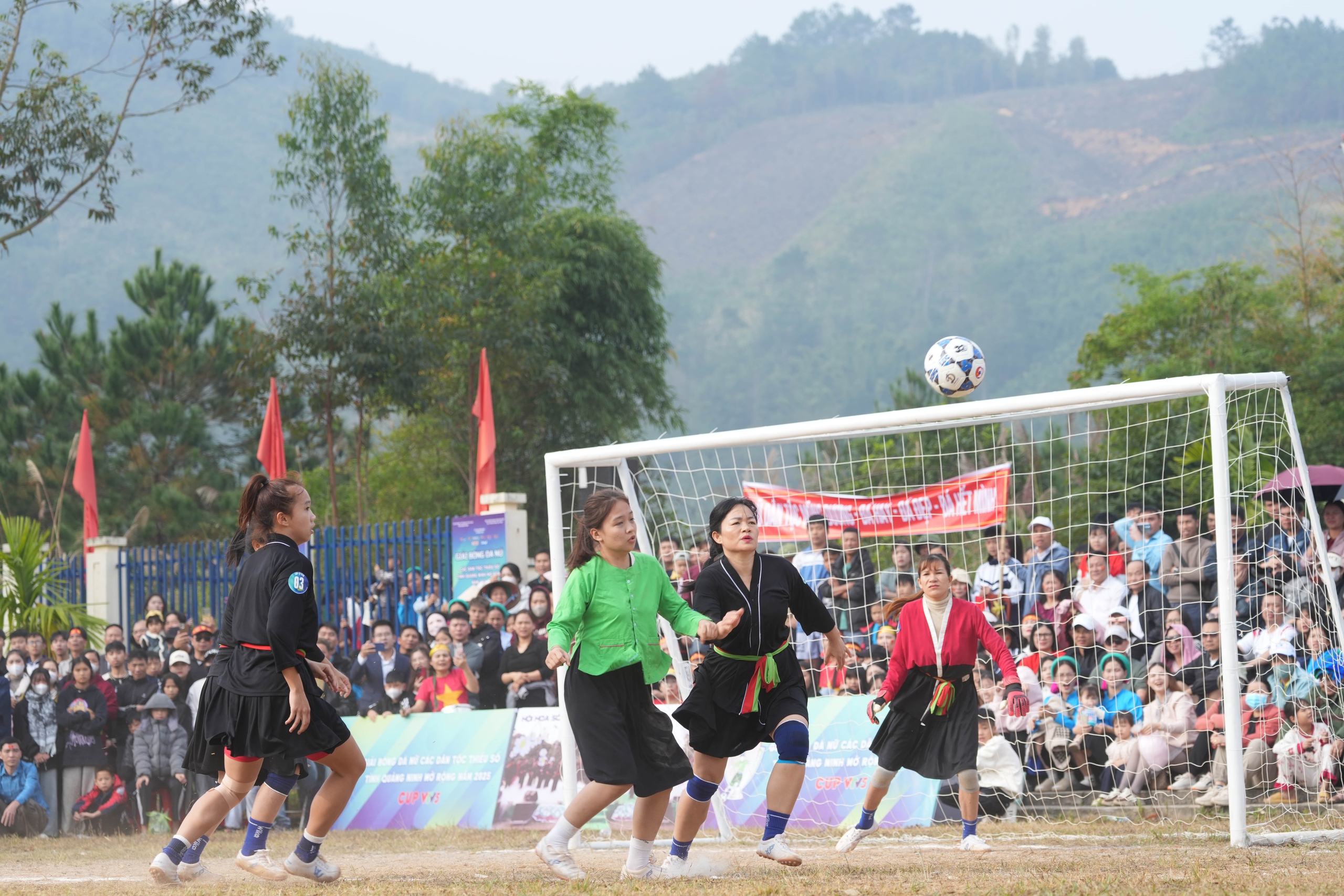 Lào Cai “thắng đậm” tại Giải Bóng đá nữ các dân tộc thiểu số Cúp VTV5- Ảnh 3. Lào Cai “thắng đậm” tại Giải Bóng đá nữ các dân tộc thiểu số Cúp VTV5- Ảnh 3.