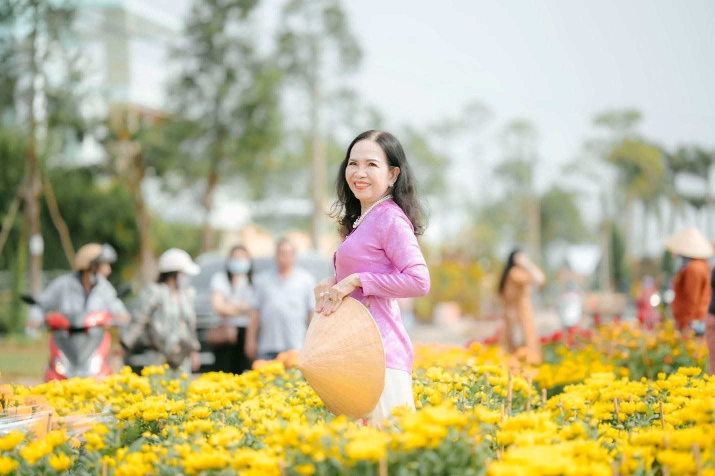 Luật sư Sỹ Kim: Người “truyền lửa” và “ươm mầm” cảm hứng sống tích cực- Ảnh 1. Luật sư Sỹ Kim: Người “truyền lửa” và “ươm mầm” cảm hứng sống tích cực- Ảnh 1.