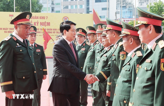 Chủ tịch nước: Xây dựng Lực lượng vũ trang Quân khu 7 chính quy, tinh nhuệ, hiện đại- Ảnh 2.