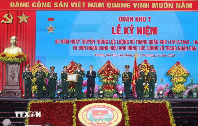Chủ tịch nước: Xây dựng Lực lượng vũ trang Quân khu 7 chính quy, tinh nhuệ, hiện đại- Ảnh 4.