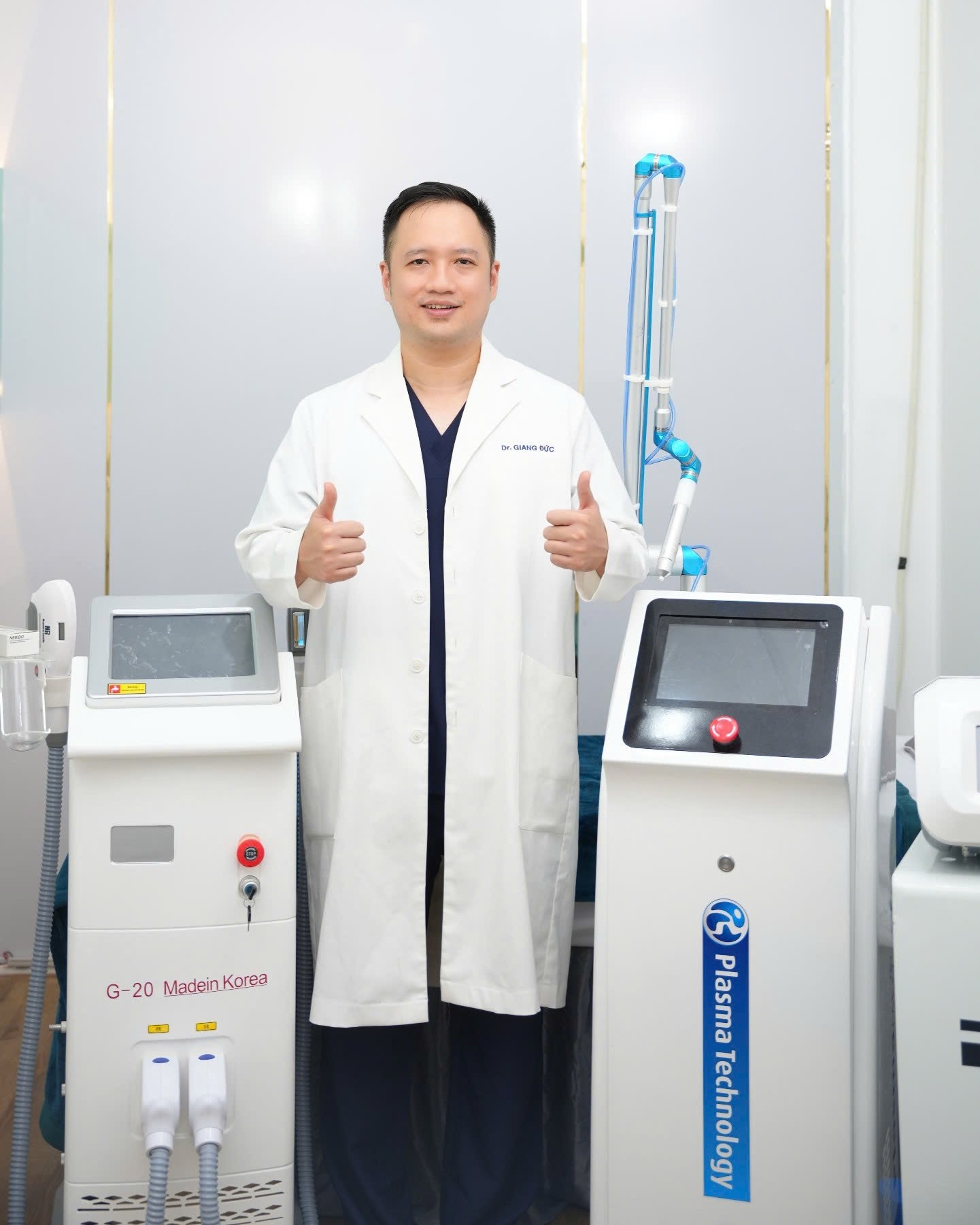 DR Giang Đức hành trình trở thành bác sĩ thẩm mỹ uy tín top đầu: Nghề đẹp nhưng không dễ- Ảnh 3. DR Giang Đức hành trình trở thành bác sĩ thẩm mỹ uy tín top đầu: Nghề đẹp nhưng không dễ- Ảnh 3.