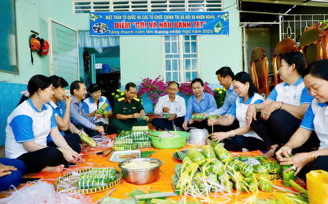 Cần Thơ: Phó Chủ tịch Hội LHPN phường lên đường nhập ngũ- Ảnh 2.