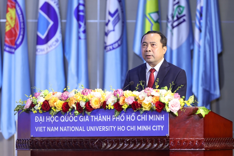 ĐH Quốc gia TPHCM cần phát huy 3 "tiên phong xuất sắc", vào nhóm 100 đại học hàng đầu châu Á- Ảnh 6. ĐH Quốc gia TPHCM cần phát huy 3 "tiên phong xuất sắc", vào nhóm 100 đại học hàng đầu châu Á- Ảnh 6.