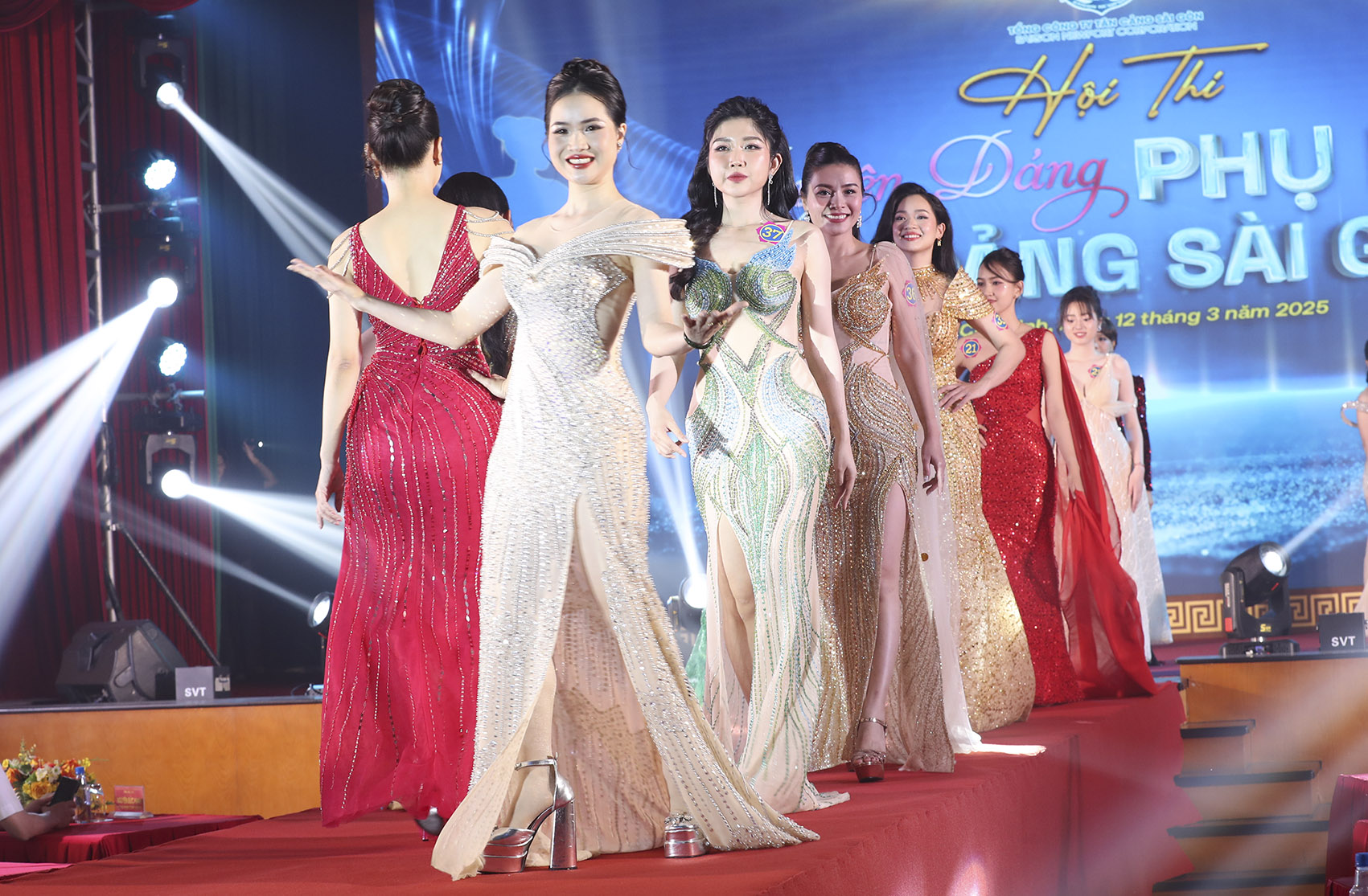 Ấn tượng hội thi "Duyên dáng phụ nữ Tân Cảng Sài Gòn"- Ảnh 2. Ấn tượng hội thi "Duyên dáng phụ nữ Tân Cảng Sài Gòn"- Ảnh 2.