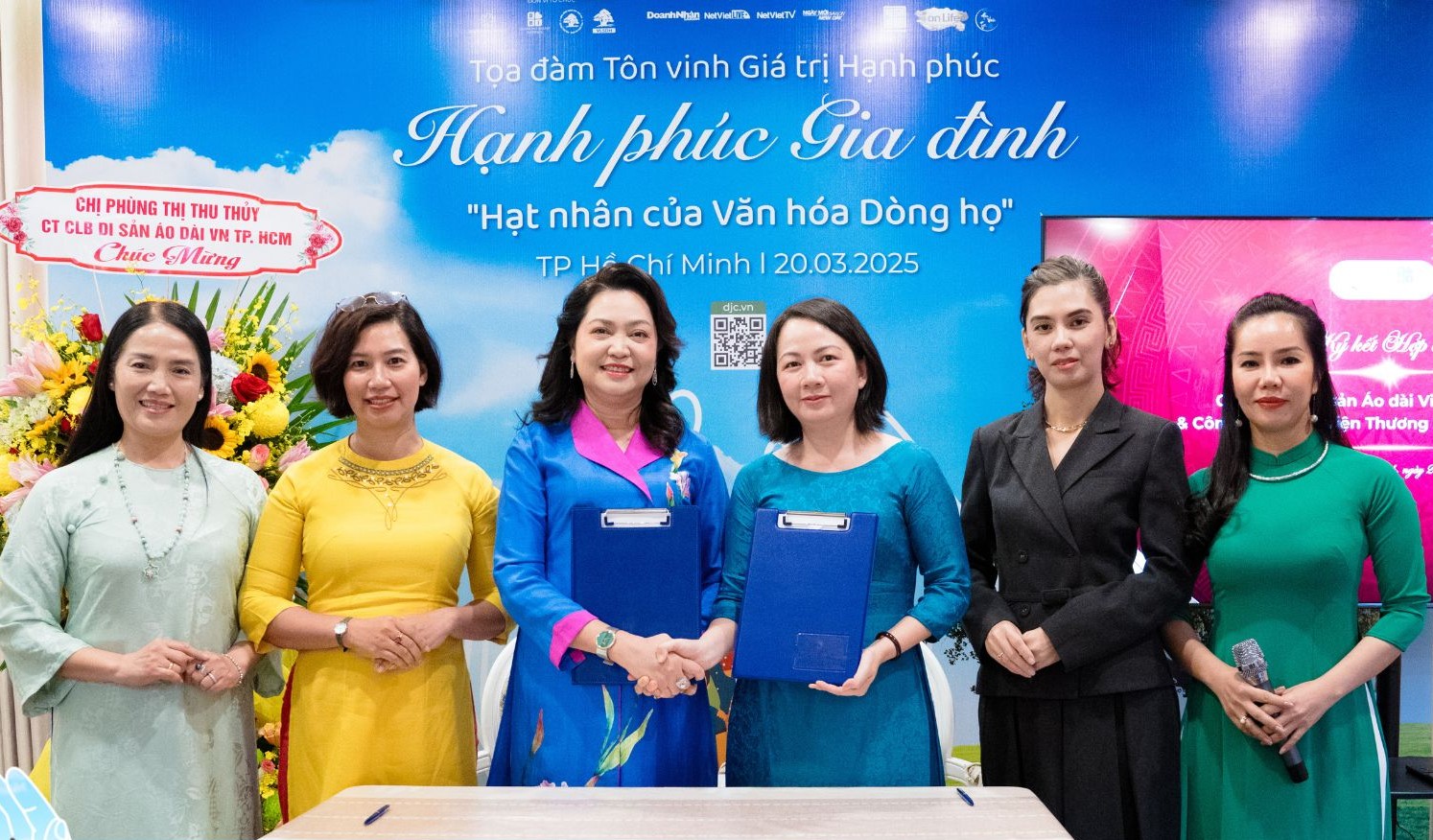 Hạnh phúc chính là cách ta sống mỗi ngày- Ảnh 5. Hạnh phúc chính là cách ta sống mỗi ngày- Ảnh 5.
