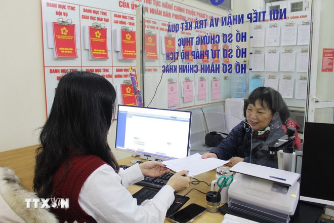 Đề xuất thống nhất quản lý cán bộ, công chức từ Trung ương đến địa phương- Ảnh 1. Đề xuất thống nhất quản lý cán bộ, công chức từ Trung ương đến địa phương- Ảnh 1.