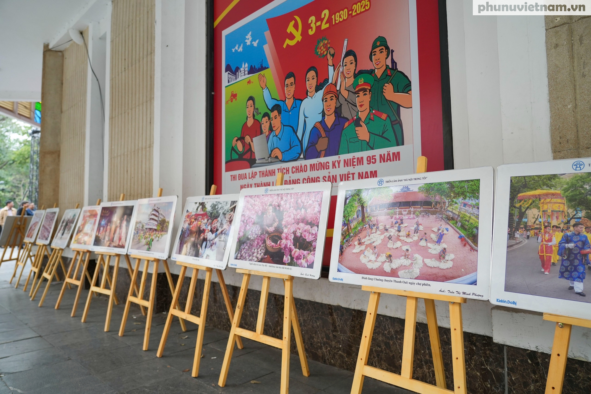 Khai mạc Hội Báo Xuân Ất Tỵ - Hà Nội 2025 và trao Giải Báo chí Ngô Tất Tố 2024- Ảnh 19. Khai mạc Hội Báo Xuân Ất Tỵ - Hà Nội 2025 và trao Giải Báo chí Ngô Tất Tố 2024- Ảnh 19.