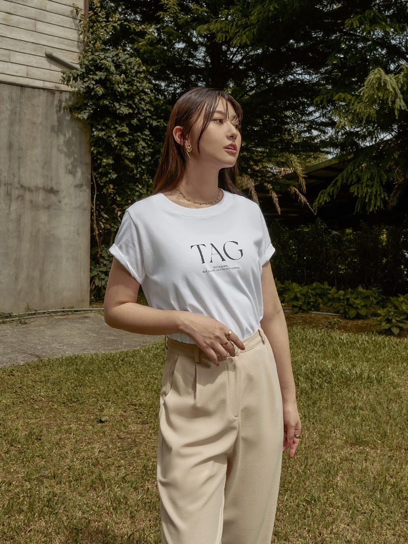 10 cách mặc áo thun nhẹ mát, thanh lịch tới công sở- Ảnh 10. 10 cách mặc áo thun nhẹ mát, thanh lịch tới công sở- Ảnh 10.