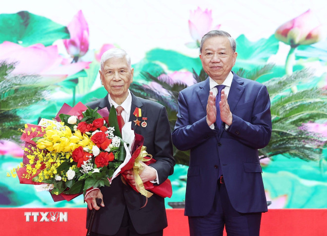 Phát triển kinh tế, nâng cao chất lượng cuộc sống nhân dân là nhiệm vụ hàng đầu- Ảnh 4.