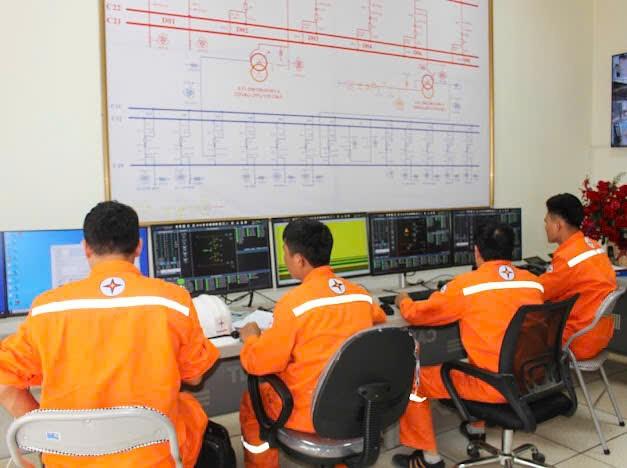 Đóng điện công trình Trạm biến áp 220kV Phú Bình 2, đáp ứng kịp thời nhu cầu sử dụng điện tăng tại Thái Nguyên- Ảnh 2. Đóng điện công trình Trạm biến áp 220kV Phú Bình 2, đáp ứng kịp thời nhu cầu sử dụng điện tăng tại Thái Nguyên- Ảnh 2.