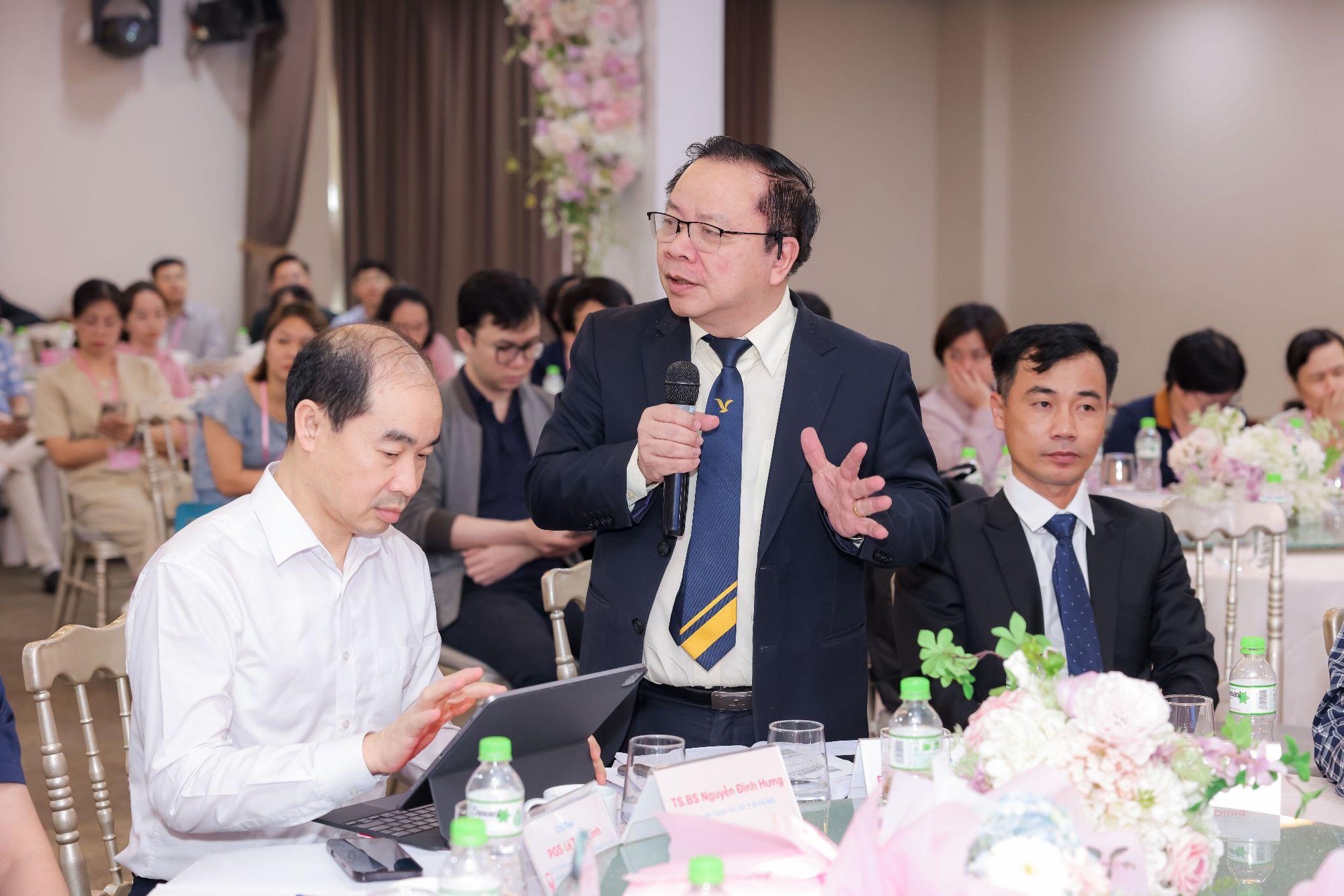 Hội thảo khoa học đổi mới trong chẩn đoán và tầm điều trị ung thư vú- Ảnh 2. Hội thảo khoa học đổi mới trong chẩn đoán và tầm điều trị ung thư vú- Ảnh 2.