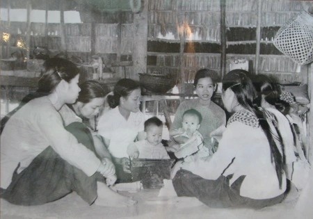 Ôn lại truyền thống phụ nữ Cần Thơ trong các phong trào đấu tranh chống Mỹ cứu nước- Ảnh 4. Ôn lại truyền thống phụ nữ Cần Thơ trong các phong trào đấu tranh chống Mỹ cứu nước- Ảnh 4.