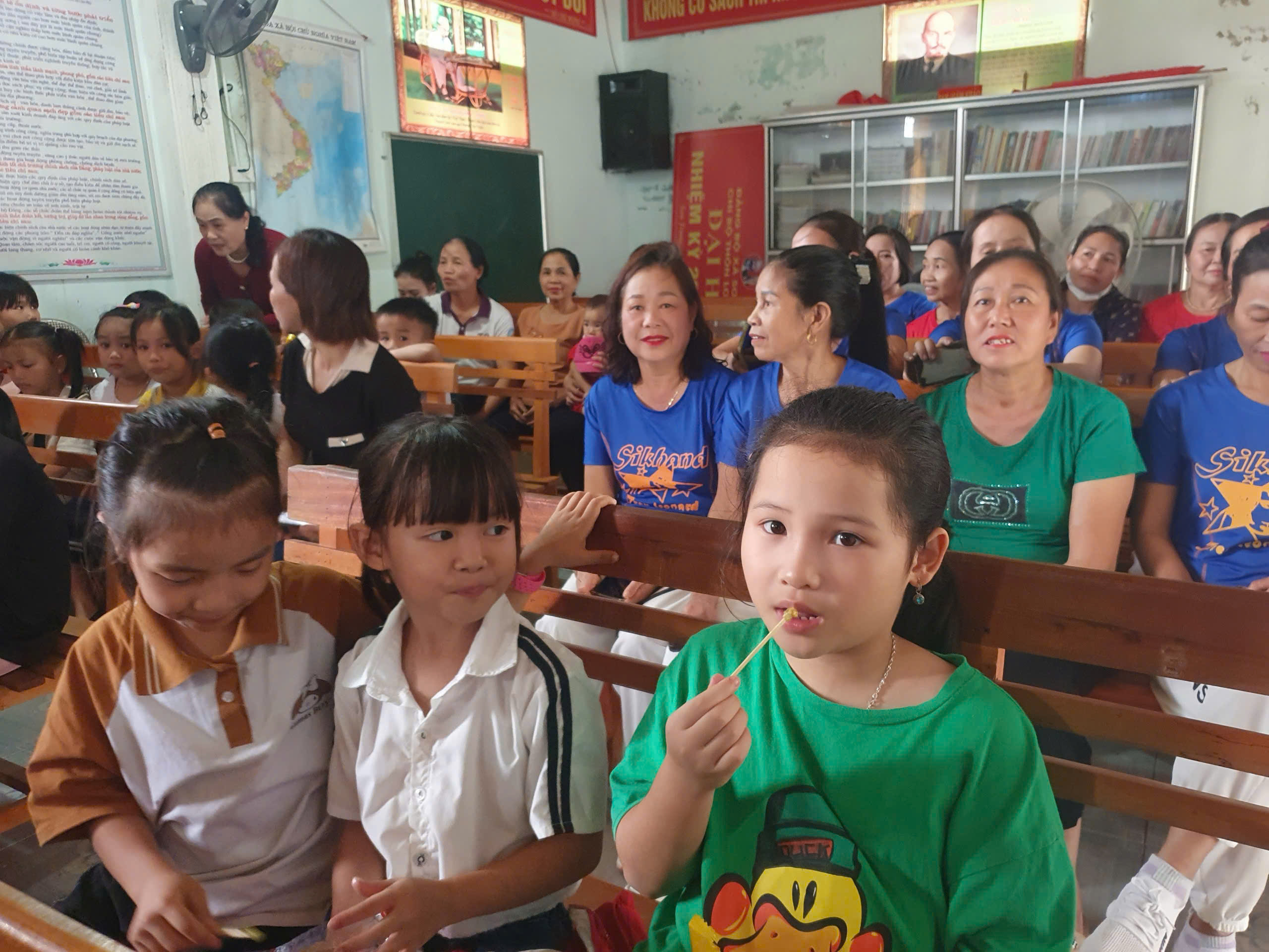 4 năm bền bỉ trang bị kỹ năng giúp mẹ và con gái gần nhau hơn- Ảnh 2. 4 năm bền bỉ trang bị kỹ năng giúp mẹ và con gái gần nhau hơn- Ảnh 2.