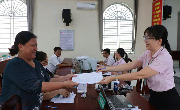 Tín dụng chính sách chắp cánh ước mơ cho người dân Thành phố mang tên Bác- Ảnh 1.