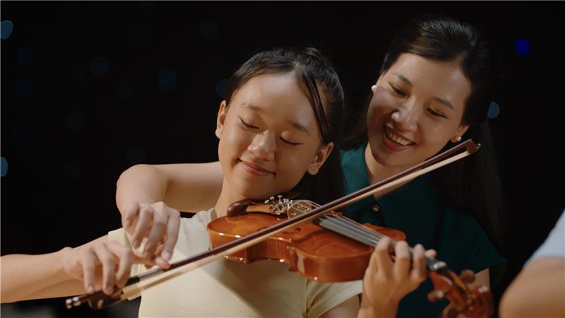 Hà Anh Tuấn nhắn gửi: Yêu là hành động để bảo vệ nhau- Ảnh 1. Hà Anh Tuấn nhắn gửi: Yêu là hành động để bảo vệ nhau- Ảnh 1.