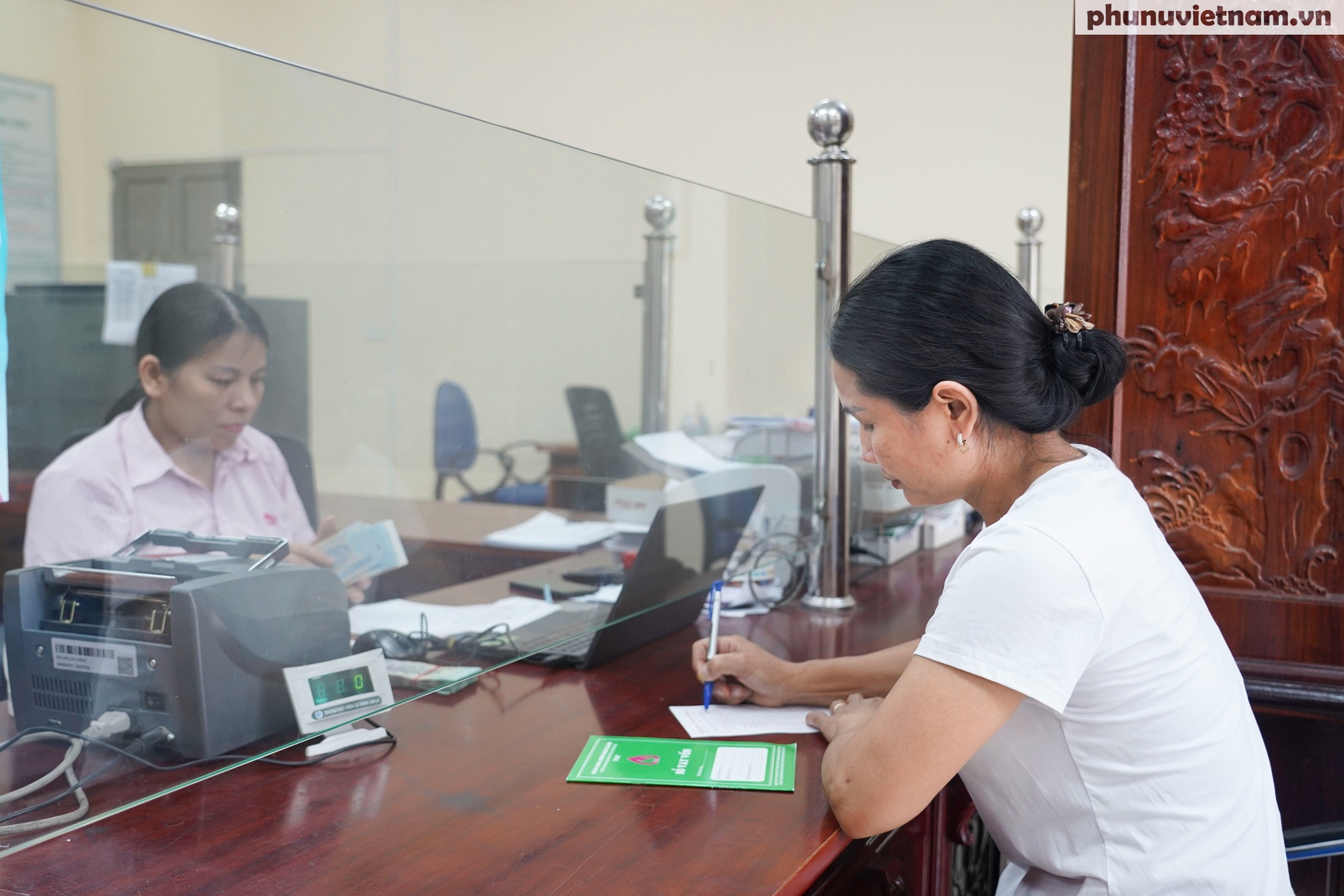 Tín dụng vi mô - Chìa khóa mở cửa sinh kế cho phụ nữ nghèo và đồng bào dân tộc thiểu số- Ảnh 2. Tín dụng vi mô - Chìa khóa mở cửa sinh kế cho phụ nữ nghèo và đồng bào dân tộc thiểu số- Ảnh 2.