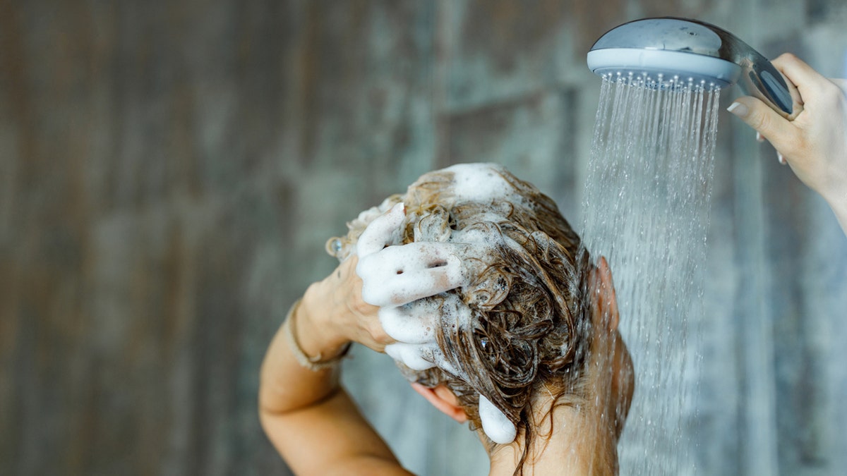 Những điều nên và không nên làm để khỏe mạnh trong suốt mùa hè nắng nóng- Ảnh 3. Những điều nên và không nên làm để khỏe mạnh trong suốt mùa hè nắng nóng- Ảnh 3.