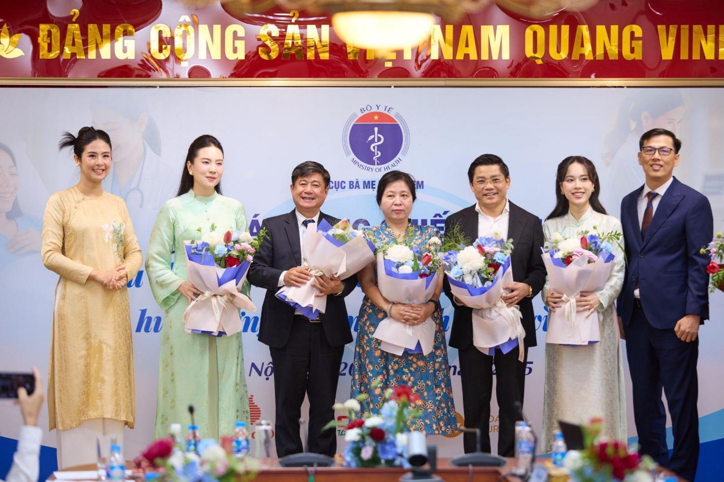 Nhãn hàng đồng hành cùng chiến dịch "Yêu thương mỗi ngày - Mẹ khỏe, bé ngoan"- Ảnh 1. Nhãn hàng đồng hành cùng chiến dịch "Yêu thương mỗi ngày - Mẹ khỏe, bé ngoan"- Ảnh 1.