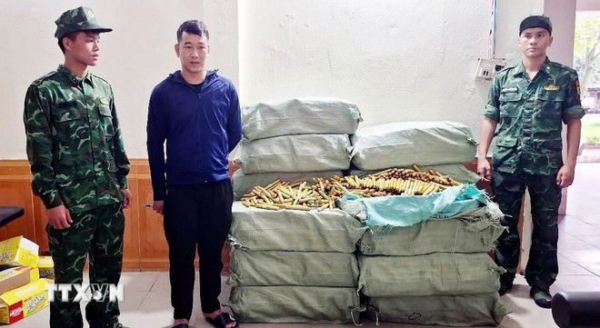 Quảng Ninh: Phát hiện nhiều vụ vận chuyển thực phẩm không rõ nguồn gốc- Ảnh 1. Quảng Ninh: Phát hiện nhiều vụ vận chuyển thực phẩm không rõ nguồn gốc- Ảnh 1.