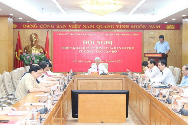 Ông Ngô Văn Cương giữ chức Phó Bí thư chuyên trách Đảng ủy MTTQ, các đoàn thể Trung ương- Ảnh 1. Ông Ngô Văn Cương giữ chức Phó Bí thư chuyên trách Đảng ủy MTTQ, các đoàn thể Trung ương- Ảnh 1.