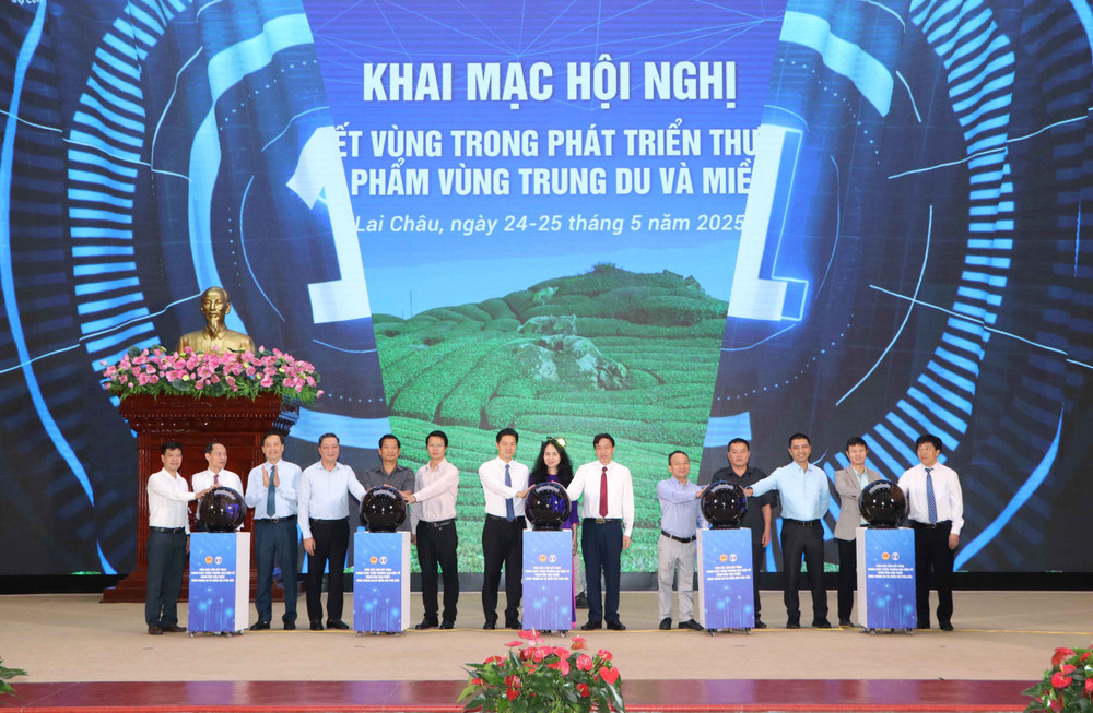 Förderung der regionalen Vernetzung, Verringerung der Kluft zwischen den Ortschaften - Foto 1. Thúc đẩy liên kết vùng, thu hẹp khoảng cách giữa các địa phương- Ảnh 1.