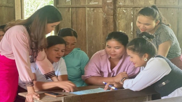 Tổ truyền thông cộng đồng làm việc theo chế độ tập thể- Ảnh 1. Tổ truyền thông cộng đồng làm việc theo chế độ tập thể- Ảnh 1.