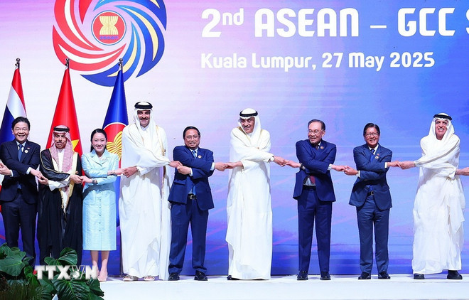 Khai mạc Hội nghị Cấp cao ASEAN-Hội đồng Hợp tác Vùng Vịnh- Ảnh 1. Khai mạc Hội nghị Cấp cao ASEAN-Hội đồng Hợp tác Vùng Vịnh- Ảnh 1.