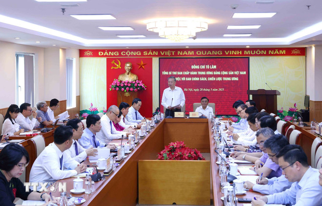 "Tạo sự kết nối hiệu quả hơn giữa thị trường vàng trong nước và quốc tế"- Ảnh 1.