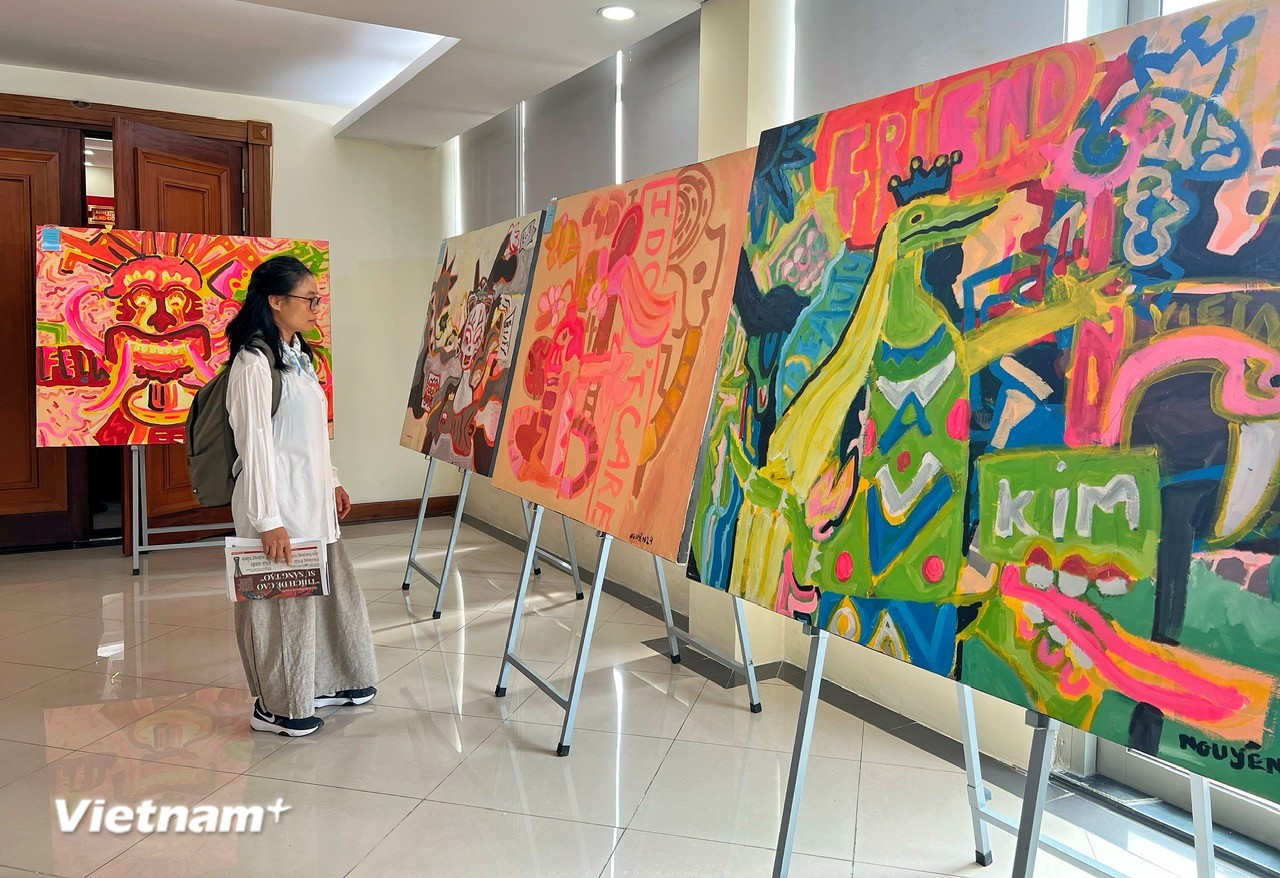 Giải thưởng Thiếu nhi Dế mèn lần thứ 6: Lần đầu có Hiệp sỹ là nhạc sỹ- Ảnh 4. Giải thưởng Thiếu nhi Dế mèn lần thứ 6: Lần đầu có Hiệp sỹ là nhạc sỹ- Ảnh 4.