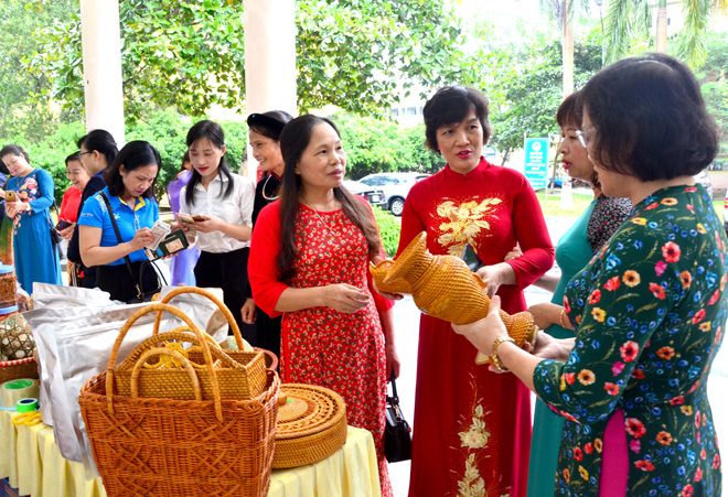 Tuyên Quang: Dự án 8 mở ra cơ hội nâng cao vị thế phụ nữ dân tộc thiểu số- Ảnh 1. Tuyên Quang: Dự án 8 mở ra cơ hội nâng cao vị thế phụ nữ dân tộc thiểu số- Ảnh 1.