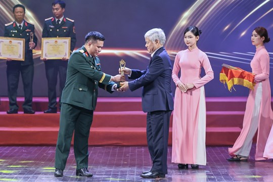 42 công trình đoạt Giải thưởng Sáng tạo Khoa học Công nghệ Việt Nam năm 2024- Ảnh 3. 42 công trình đoạt Giải thưởng Sáng tạo Khoa học Công nghệ Việt Nam năm 2024- Ảnh 3.