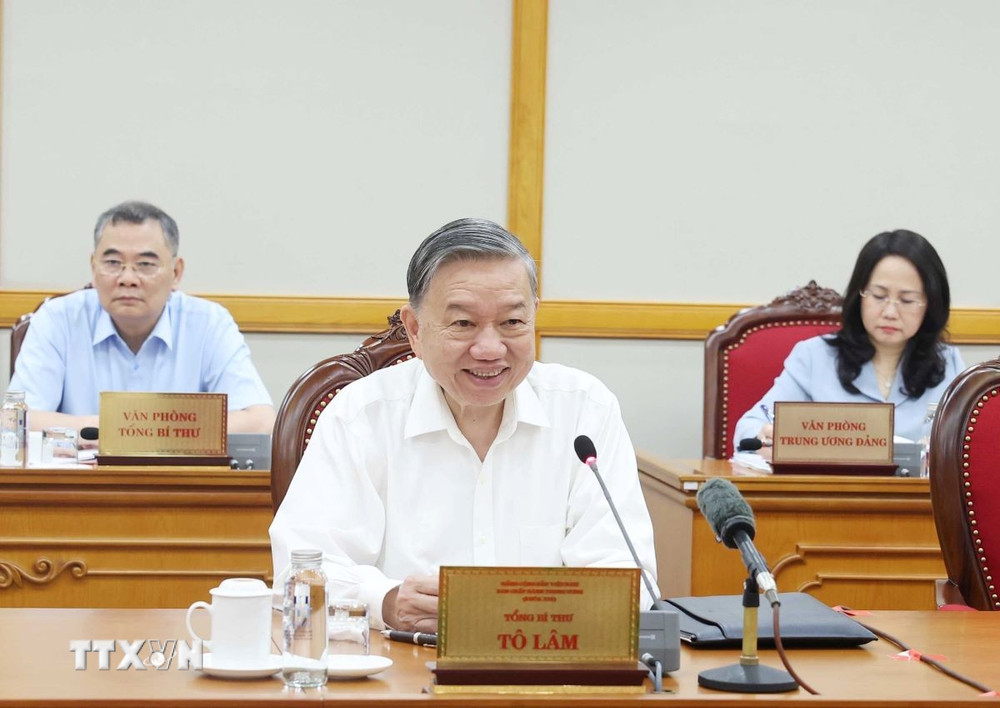 Tổng Bí thư Tô Lâm chủ trì họp cho ý kiến về tiến độ sắp xếp tổ chức bộ máy- Ảnh 2. Tổng Bí thư Tô Lâm chủ trì họp cho ý kiến về tiến độ sắp xếp tổ chức bộ máy- Ảnh 2.
