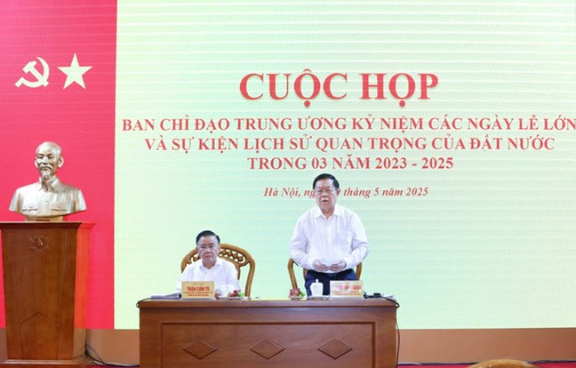 Tạo thuận lợi nhất cho người dân theo dõi các sự kiện lịch sử quan trọng của đất nước- Ảnh 1. Tạo thuận lợi nhất cho người dân theo dõi các sự kiện lịch sử quan trọng của đất nước- Ảnh 1.