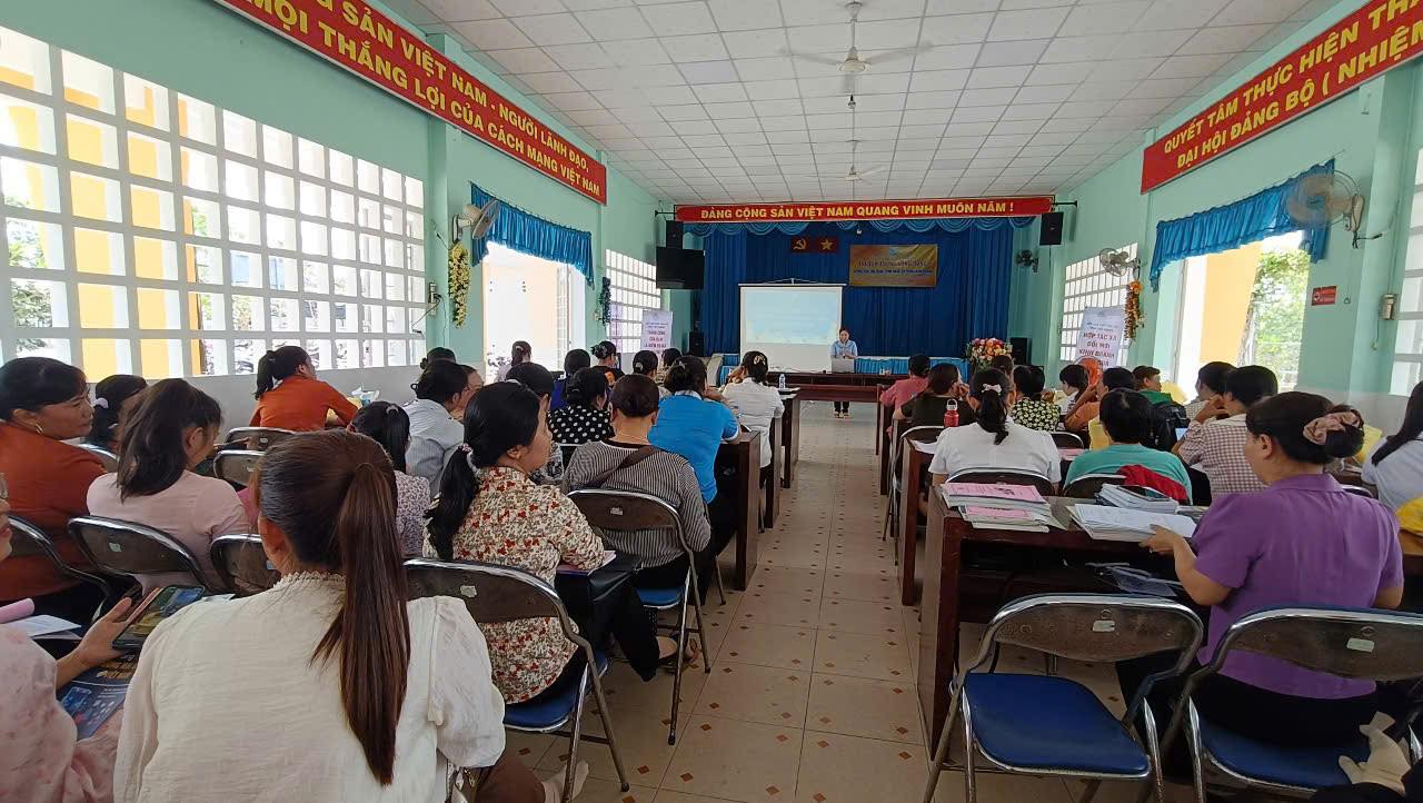 សហភាពនារីខេត្តទៀនយ៉ាង ផ្សព្វផ្សាយស្មារតីសហគ្រិនភាពក្នុងយុគសម័យឌីជីថល - រូបថតទី ១។ Hội LHPN tỉnh Tiền Giang lan tỏa tinh thần khởi nghiệp trong kỷ nguyên số- Ảnh 1.