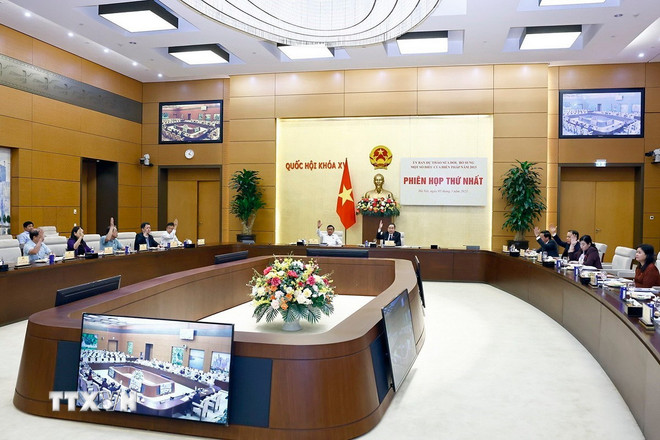 Phiên họp thứ nhất Ủy ban dự thảo sửa đổi, bổ sung một số điều Hiến pháp 2013- Ảnh 3.
