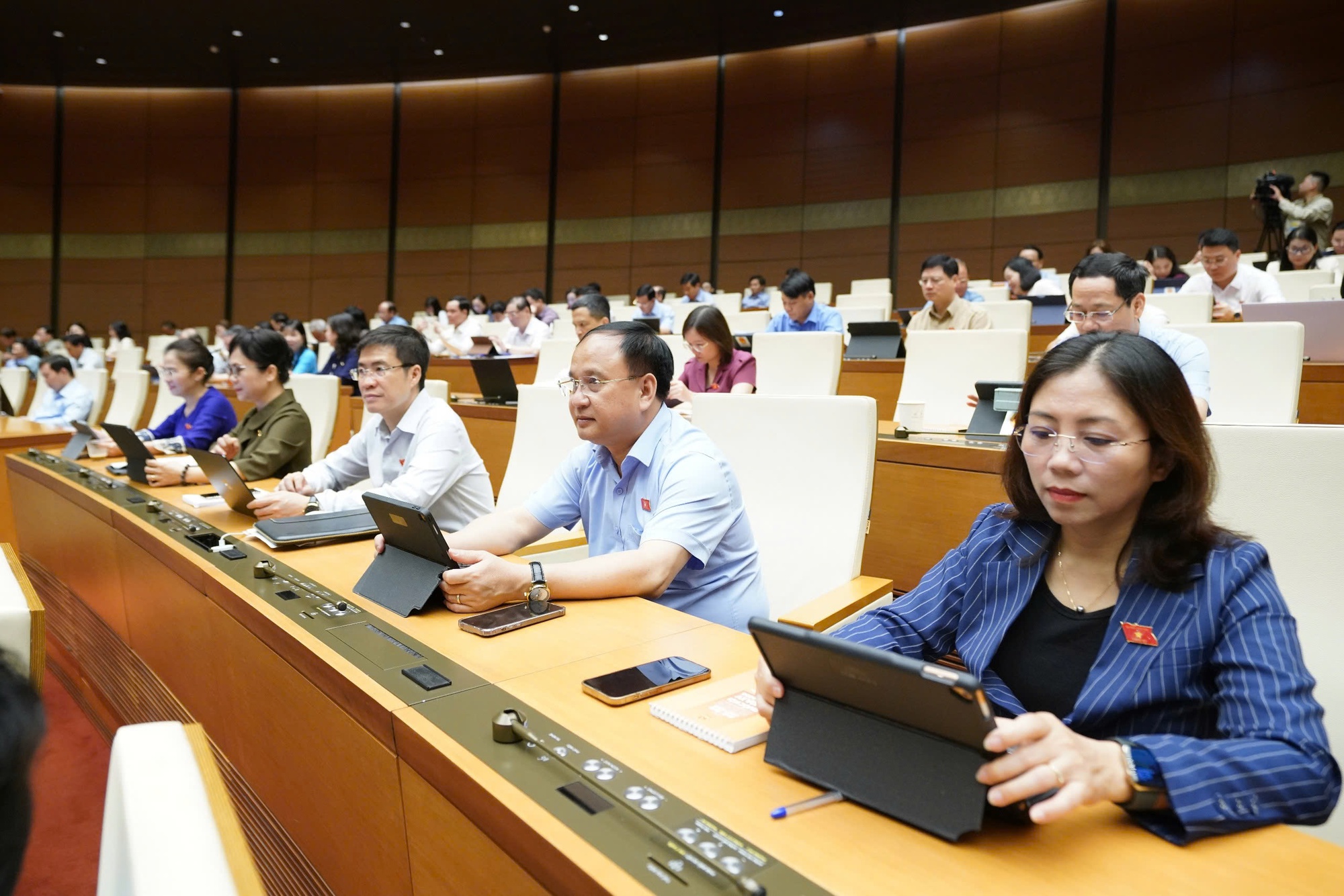 Đề xuất sửa đổi quy định tổ chức bộ máy; số lượng, tiêu chuẩn bổ nhiệm Thẩm phán Tòa án nhân dân tối cao- Ảnh 2. Đề xuất sửa đổi quy định tổ chức bộ máy; số lượng, tiêu chuẩn bổ nhiệm Thẩm phán Tòa án nhân dân tối cao- Ảnh 2.