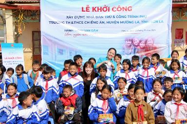 Sáng kiến cộng đồng của ABBANK giúp trẻ em vùng cao học tập phát triển toàn diện- Ảnh 2. Sáng kiến cộng đồng của ABBANK giúp trẻ em vùng cao học tập phát triển toàn diện- Ảnh 2.
