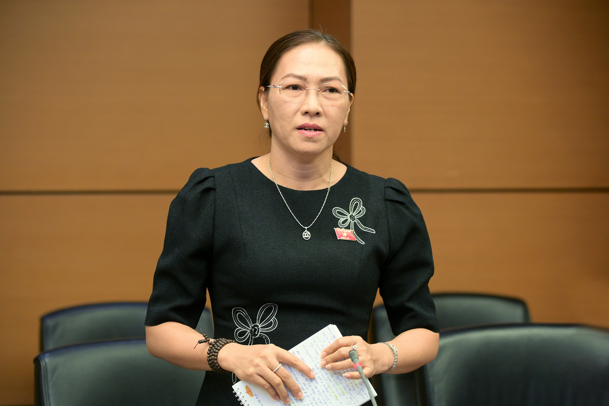 Cán bộ, công chức làm nhiều, hiệu quả cao phải được hưởng nhiều; xóa bỏ biên chế suốt đời phải đổi mới cách đánh giá- Ảnh 4. Cán bộ, công chức làm nhiều, hiệu quả cao phải được hưởng nhiều; xóa bỏ biên chế suốt đời phải đổi mới cách đánh giá- Ảnh 4.