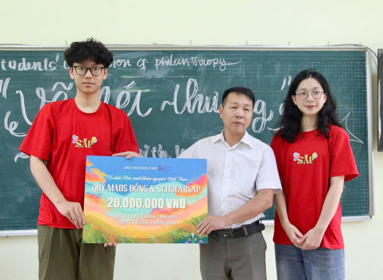 Zažehnutí světla poznání a víry u dětí v odlehlých horách - Foto 5. Thắp ánh sáng tri thức và niềm tin cho trẻ em nơi đại ngàn - Ảnh 5.