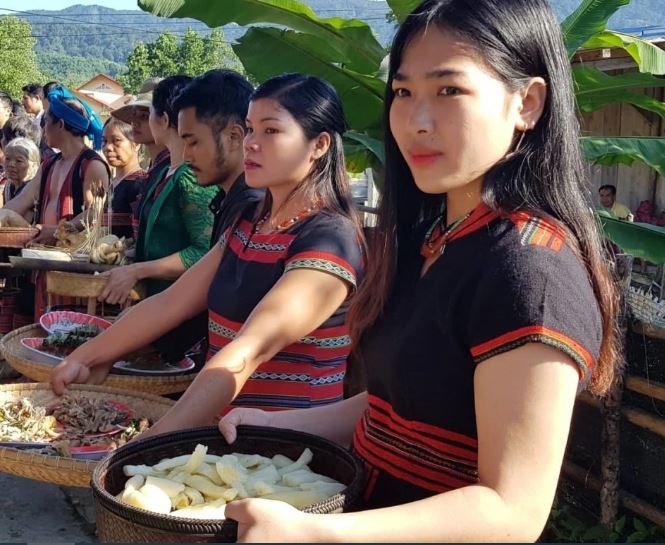 Để mỗi phụ nữ dân tộc thiểu số trở thành một
"người thay đổi"- Ảnh 2. Để mỗi phụ nữ dân tộc thiểu số trở thành một
"người thay đổi"- Ảnh 2.