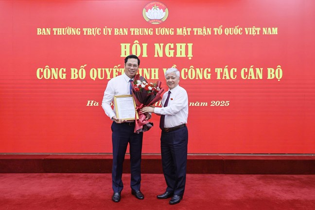 Ông Bùi Duy Đông được bổ nhiệm làm Thư ký Chủ tịch Ủy ban Trung ương MTTQ Việt Nam- Ảnh 3. Ông Bùi Duy Đông được bổ nhiệm làm Thư ký Chủ tịch Ủy ban Trung ương MTTQ Việt Nam- Ảnh 3.