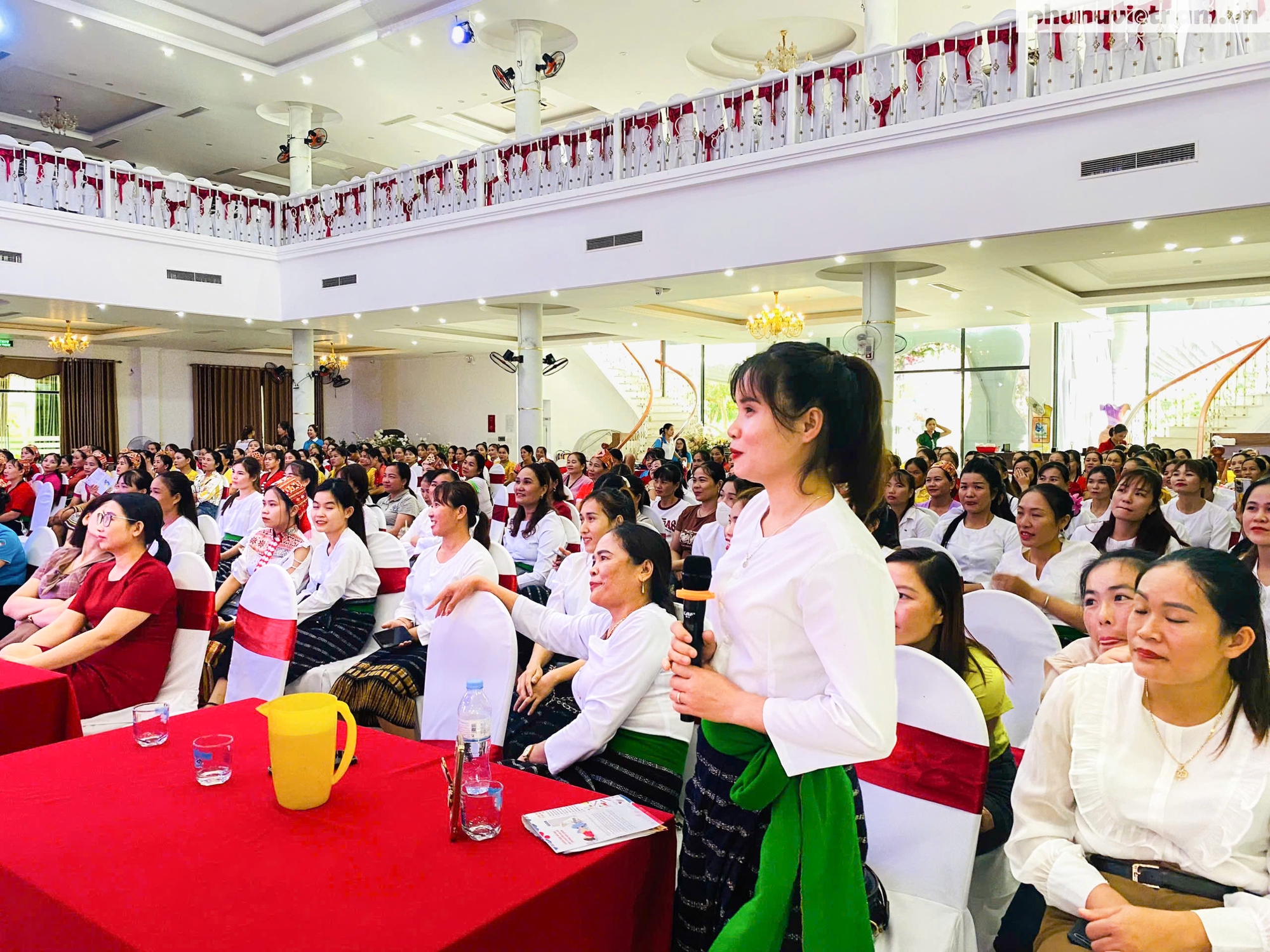 "Gỡ khó" để Dự án 8 đến gần hơn với phụ nữ và trẻ em vùng dân tộc thiểu số - Ảnh 4. "Gỡ khó" để Dự án 8 đến gần hơn với phụ nữ và trẻ em vùng dân tộc thiểu số - Ảnh 4.